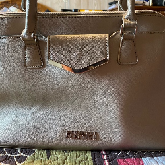 Kenneth Cole bag - Picture 2 of 7
